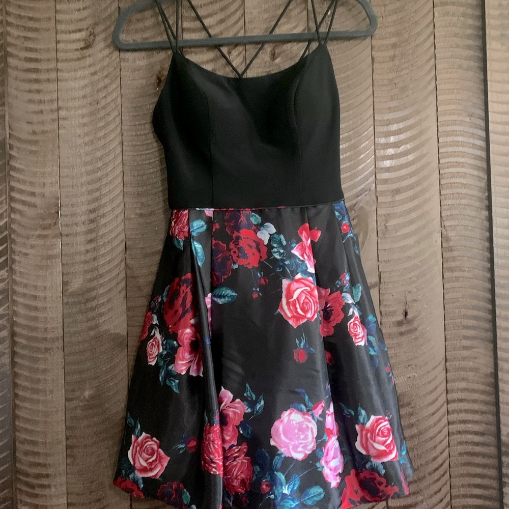 NWT Macy’s Floral and Black Dress